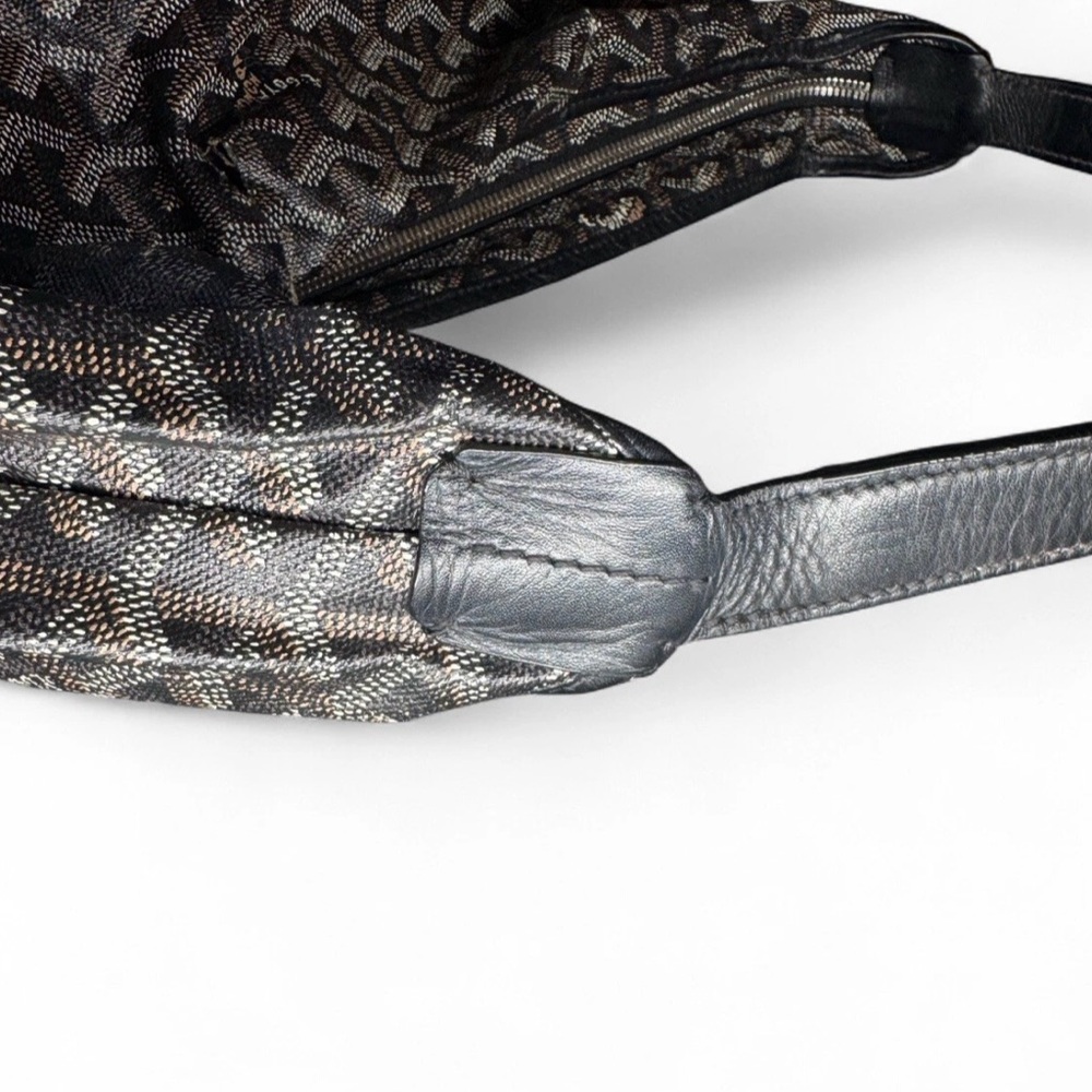 AUTHENTIC GOYARD HOBO BAG OPEN TO OFFERS - Picture 6 of 11